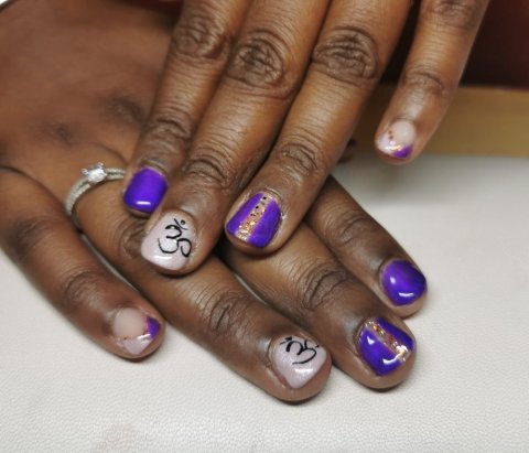 Pose de gel sur les ongles à Saint-Pierre 974